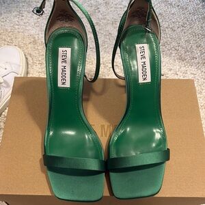 Steve Madden Shayne Green High Heeled Slingback Sandals-8